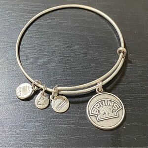 ALEX & ANI Boston Bruins Hockey Expandable Collectible Charm Bracelet